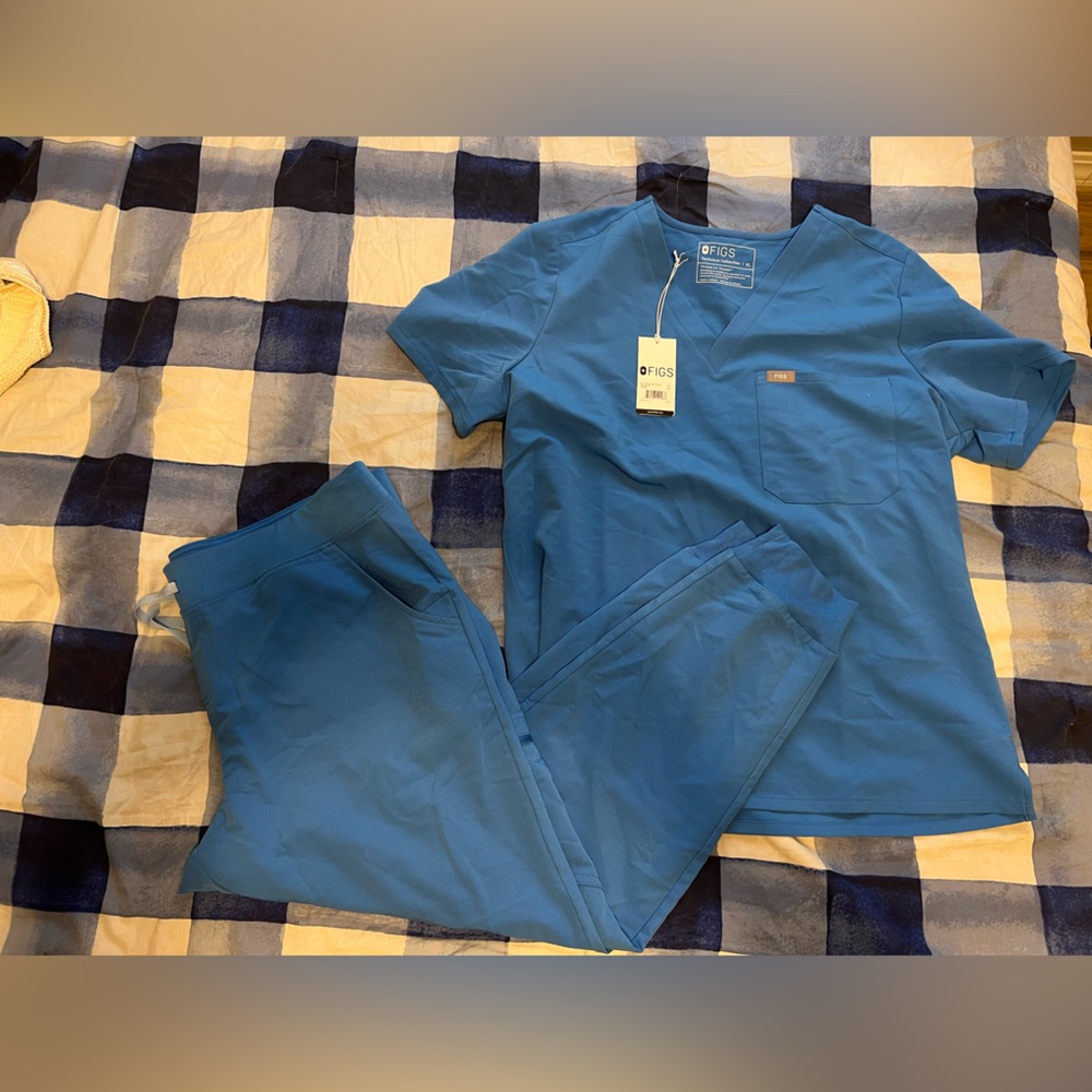 NWT Figs Capri Blue Catarina one-pocket Scrub TOP Sz XL, pants separate listing